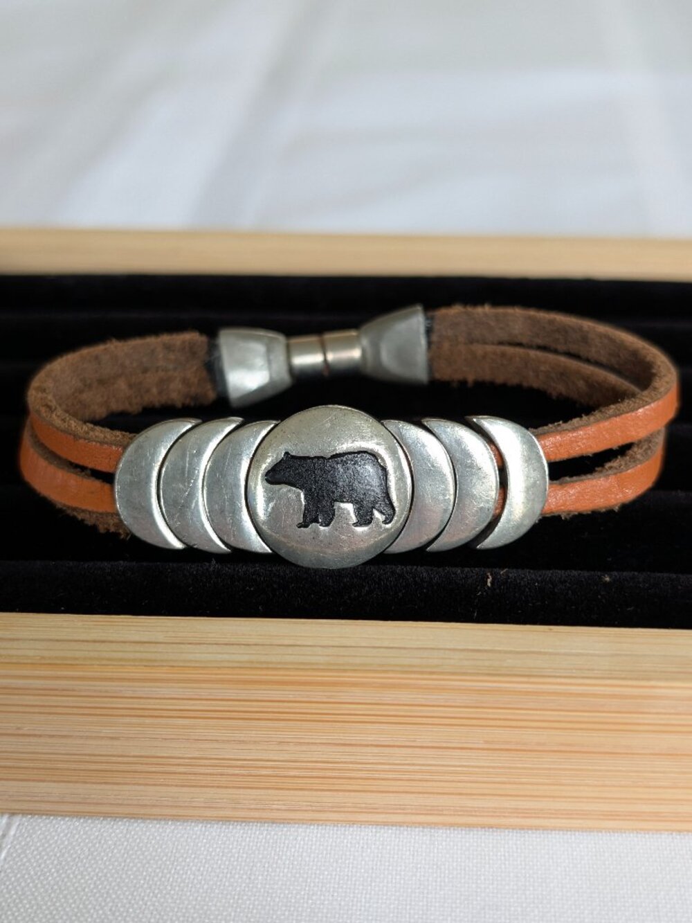 Native American Indian Leather Magnetic Bracelet Invincible Brown Hand Made Tan